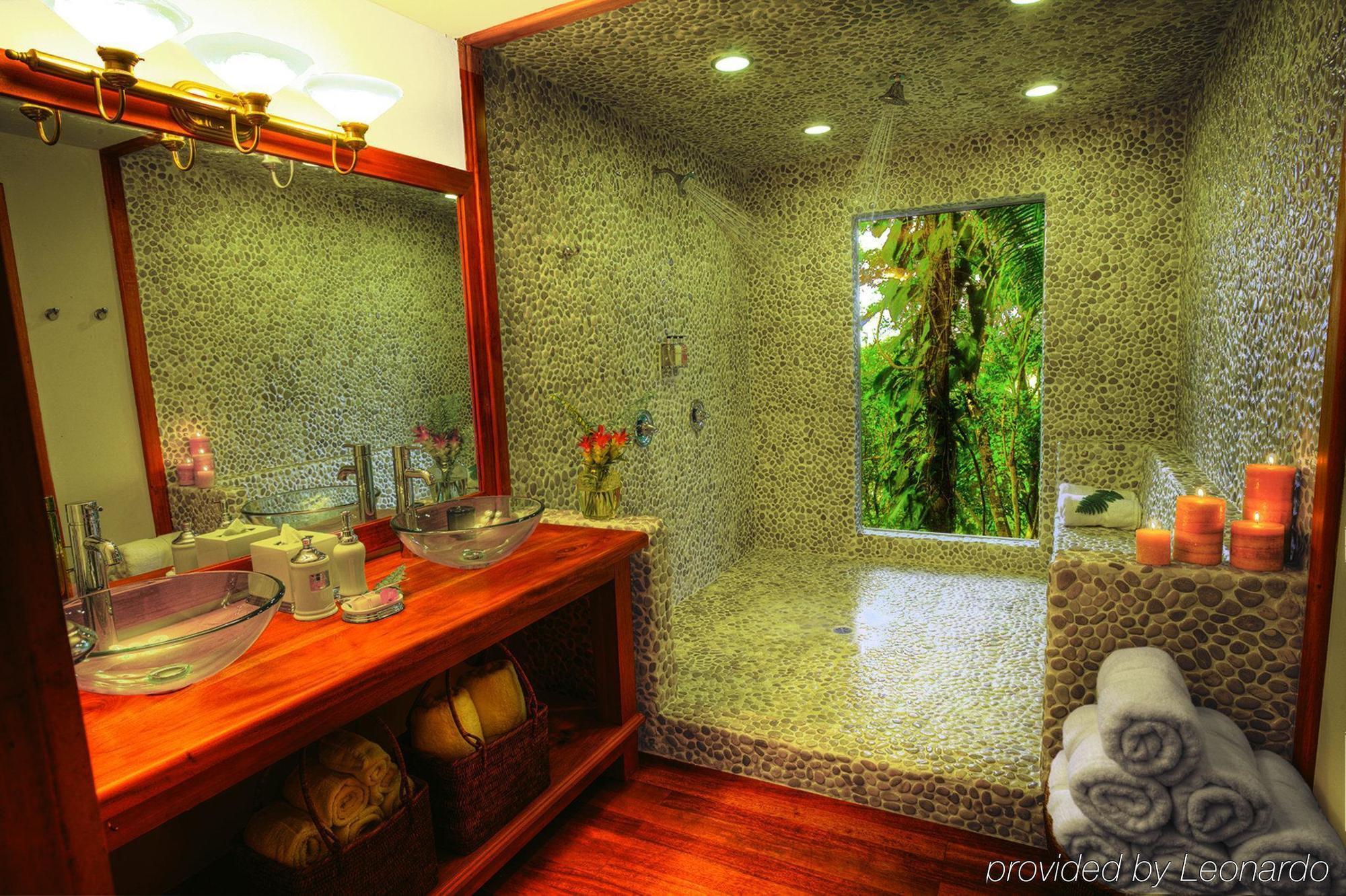 Machaca Hill Rainforest Canopy Lodge Punta Gorda Exterior photo